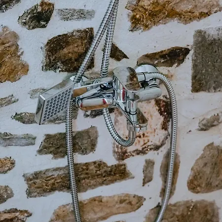 Evaggelia's Stone Skála Marión