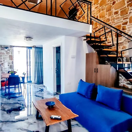 Evaggelia's Stone Skála Marión